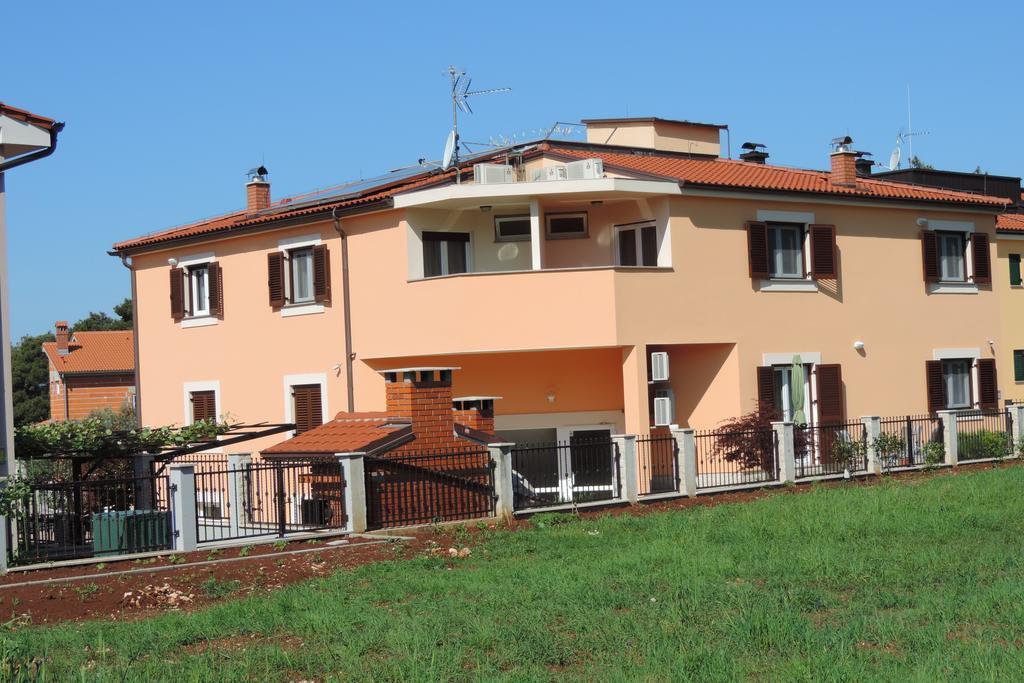 Villa Pineta Фажана Экстерьер фото